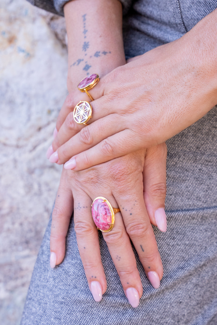 LA BAGUE, QUATRE Mon Bonheur en or plaqué 18 carats