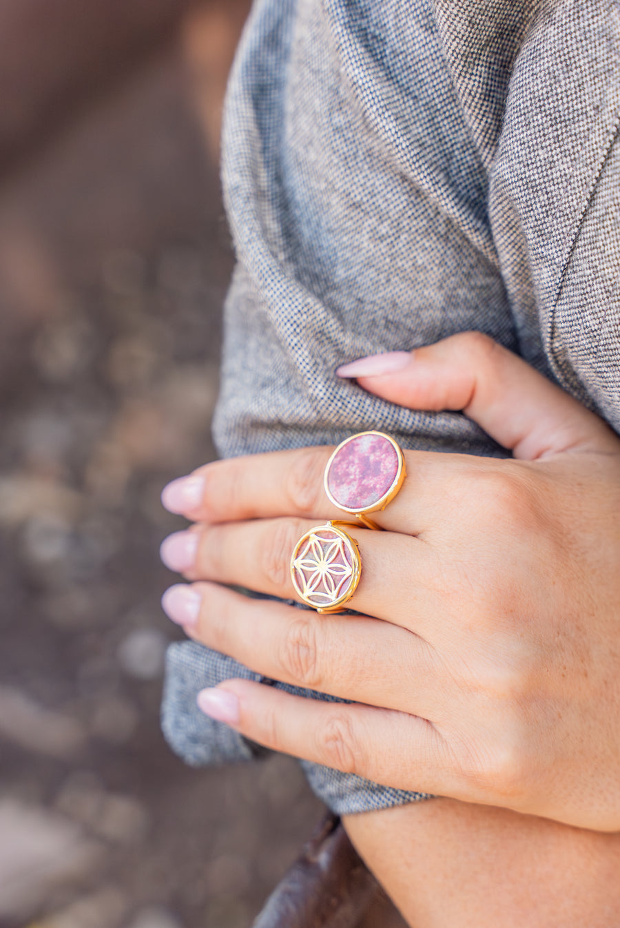 LA BAGUE, SIX Mon Bonheur en or plaqué 18 caratsr